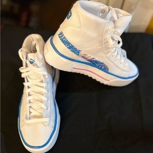 Puma High Top Sneakers (Women’s)